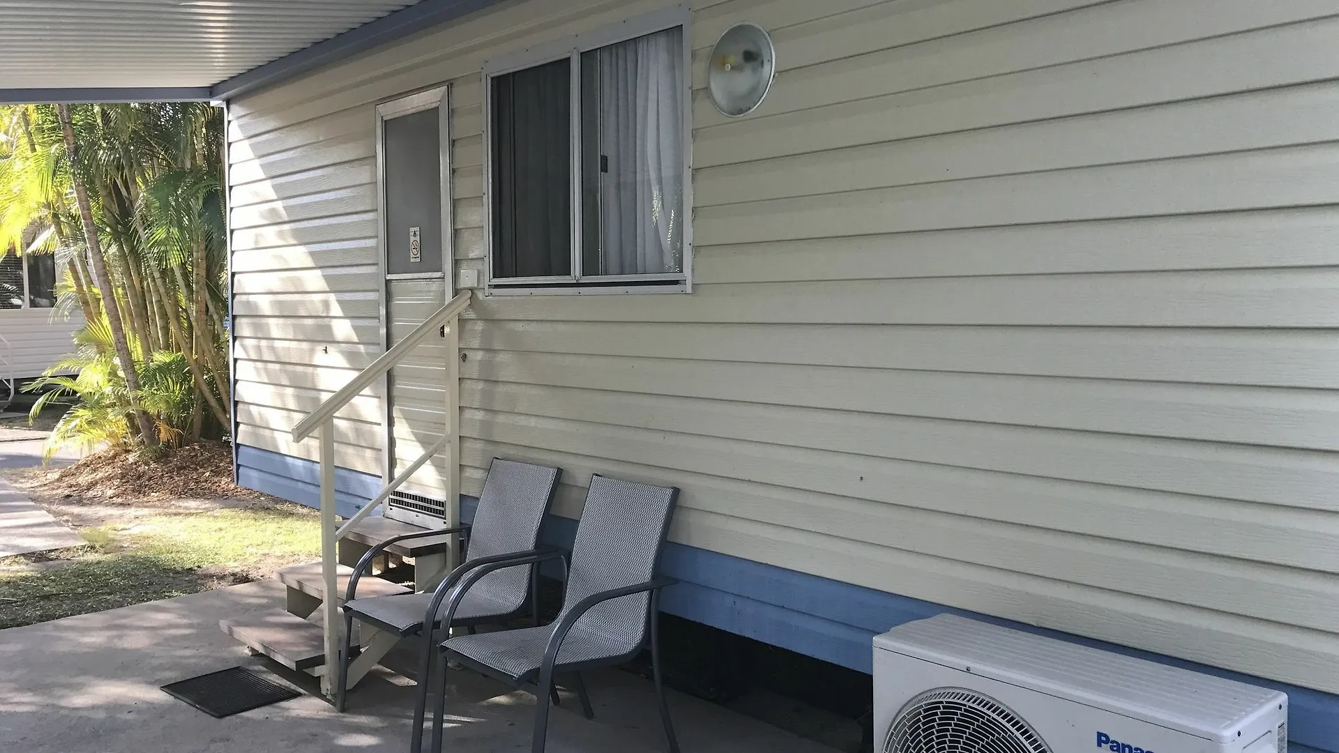 Alex Beach Cabins And Tourist Park Alexandra Headland Holiday park