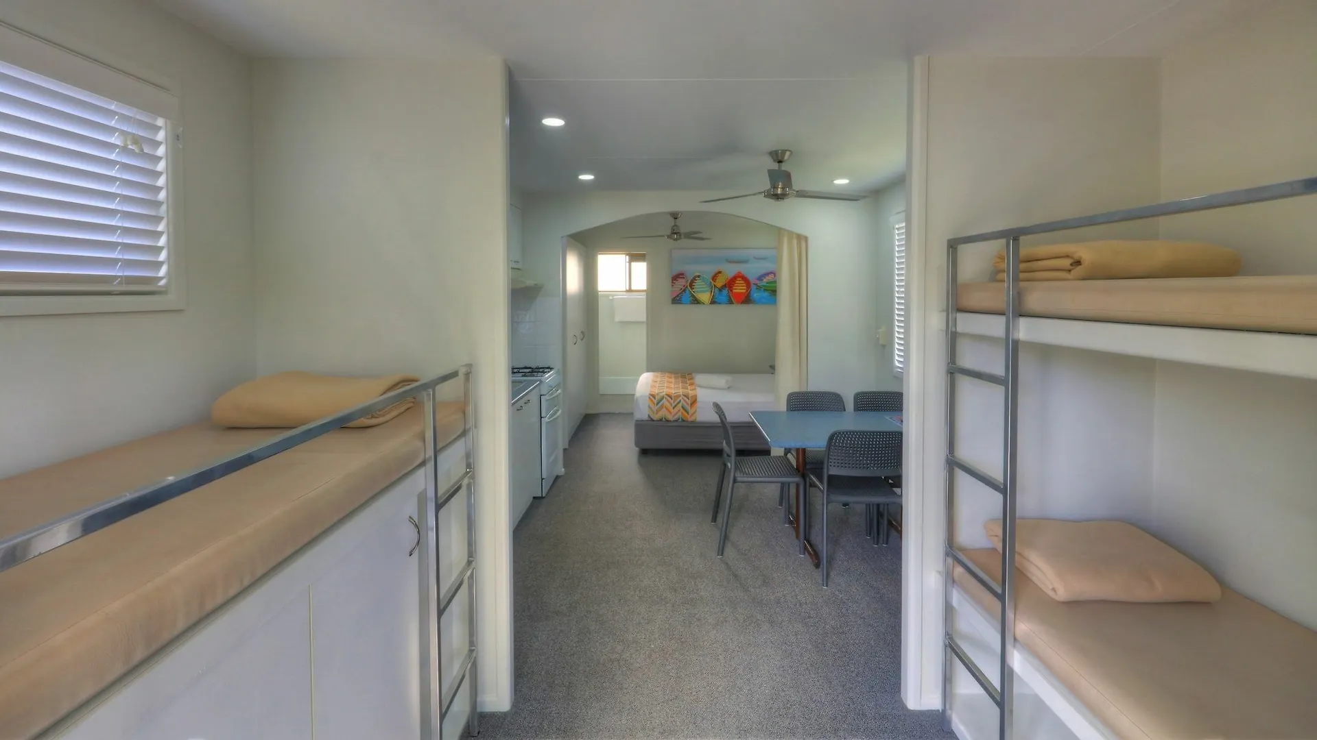 Holiday park Alex Beach Cabins And Tourist Park Alexandra Headland