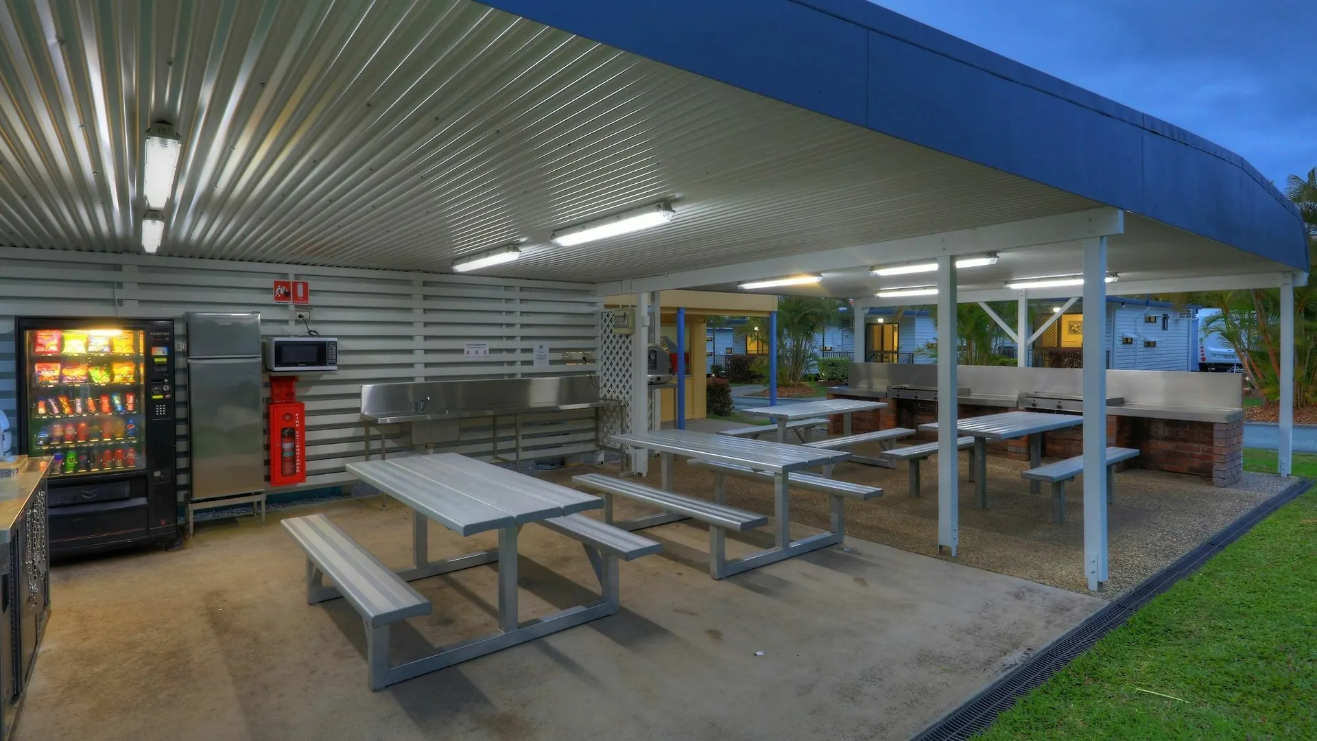 Alex Beach Cabins And Tourist Park Alexandra Headland