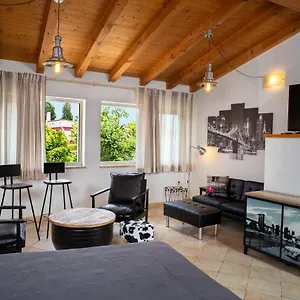 https://apartments-studio-rovinj.in-istria.net