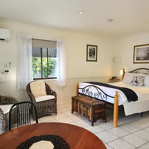 https://chillagoe-cabins-and-cottages.queenslandhotels.net